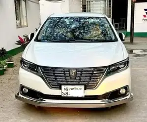 টয়োটা প্রিমিও ২০২০ পার্ল