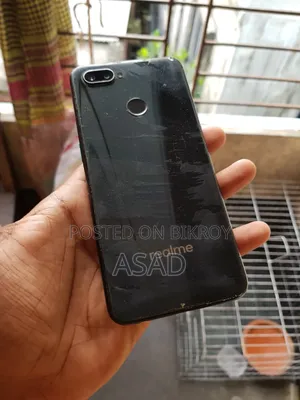 রিয়েলমি ব্ল্যাক