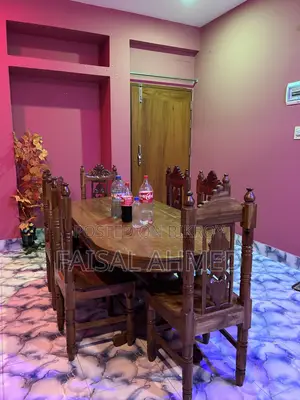 ডাইনিং টেবিল সাথে ৬ টি চেয়ার