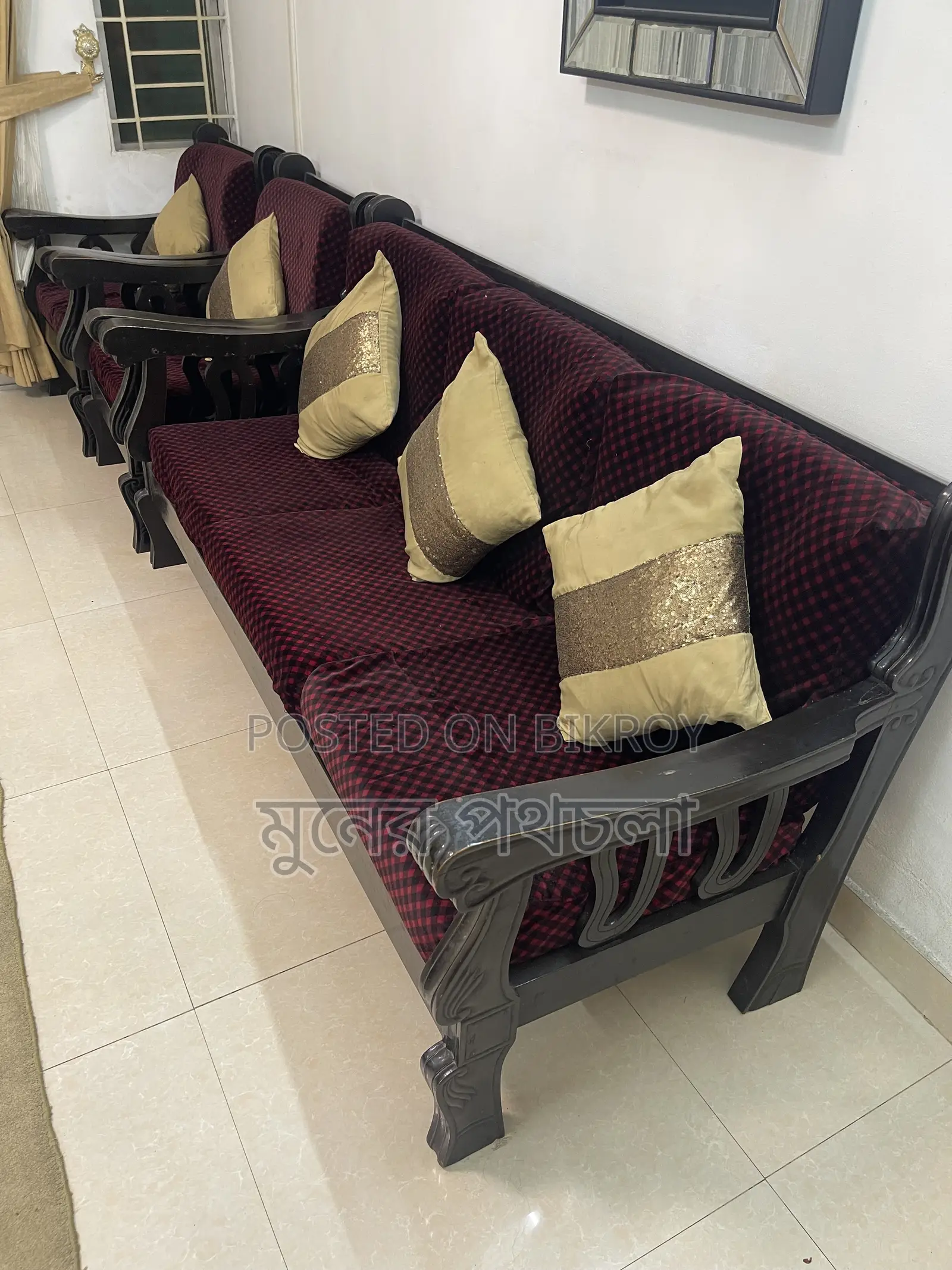 Beautiful Teak Wood Sofa Set for Sale (3+1+1)