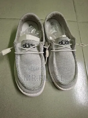 39 Size Hey Dude Shoes