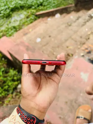 Apple iPhone 8 Plus 64 GB Red
