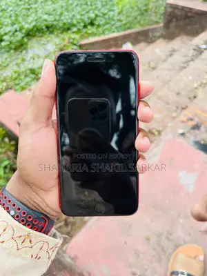 Apple iPhone 8 Plus 64 GB Red