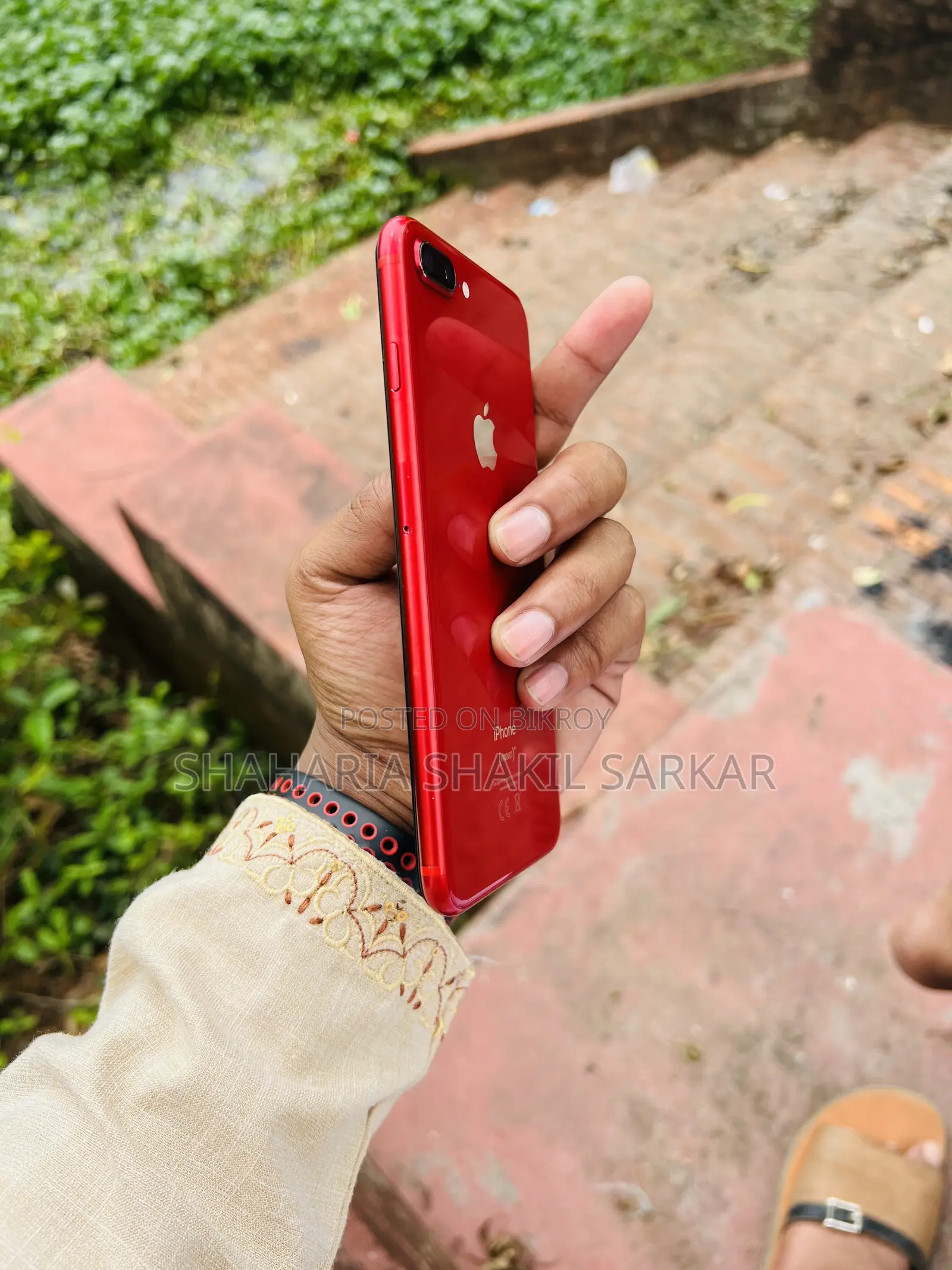 Apple iPhone 8 Plus 64 GB Red