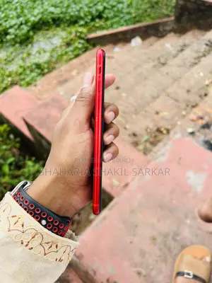 Apple iPhone 8 Plus 64 GB Red