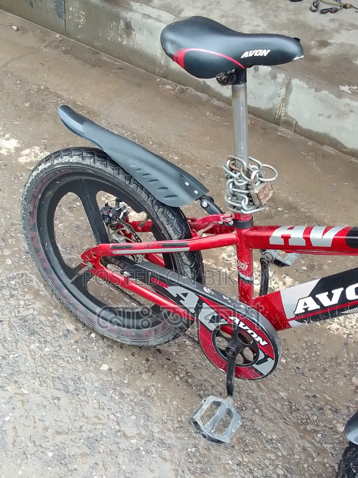 The bicycle is of the Avon brand and is very good