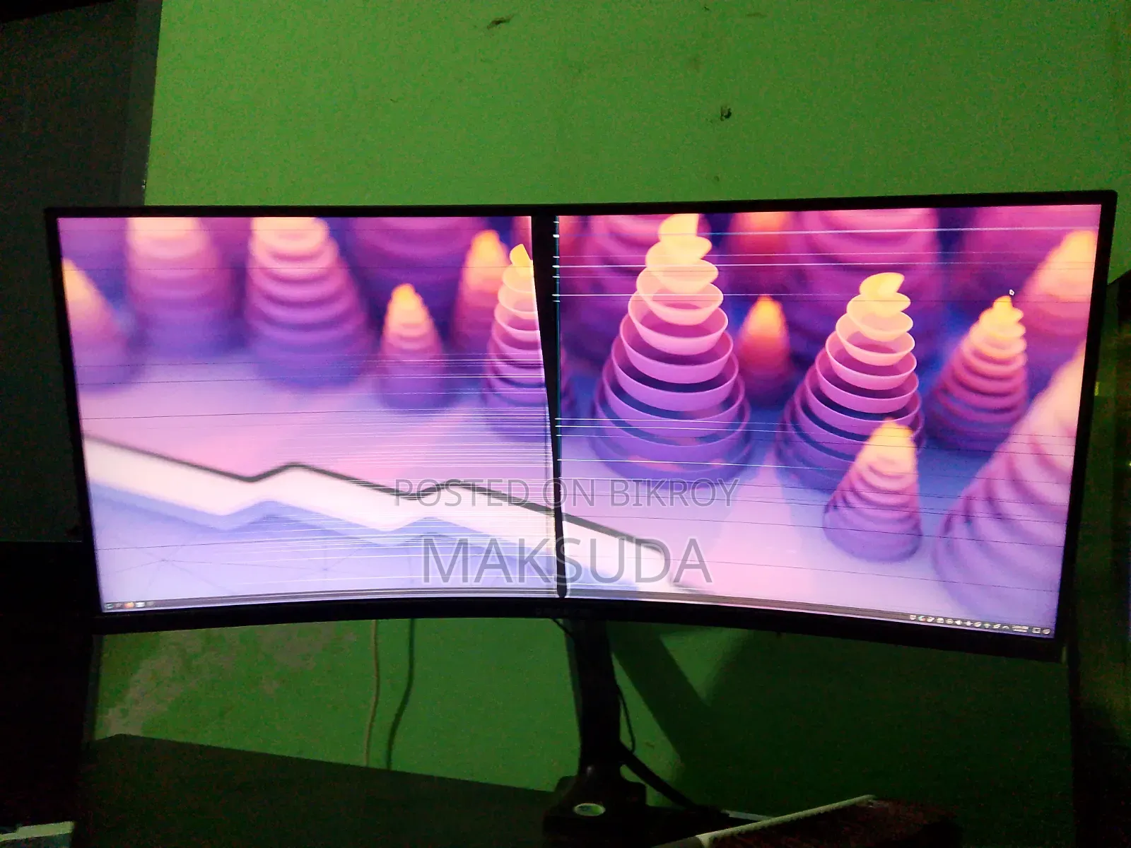 Monitor has an issue and needs to be fixed. I am selling it because I don't want to repair it.