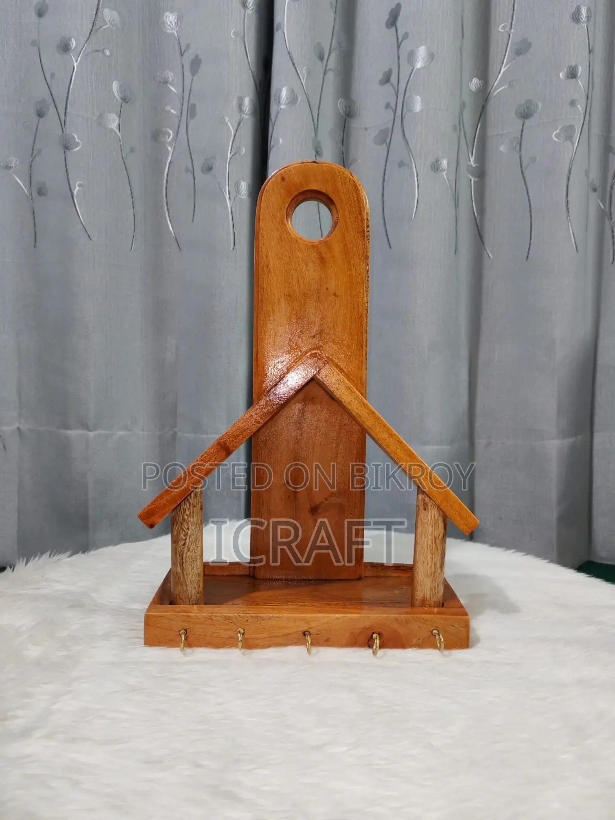 Kew Holder (Wooden)