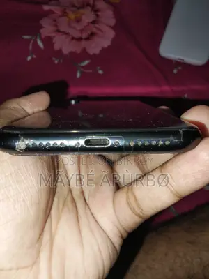 অ্যাপল আইফোন এক্সআর ১২৮ জিবি ব্ল্যাক