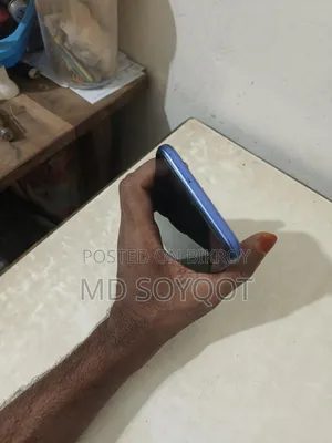 Vivo Y21 64 GB Blue