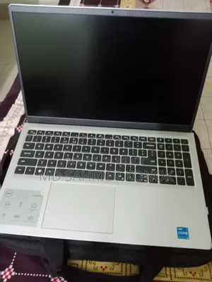 Laptop Dell Inspiron 15 8GB Intel Core i3 HDD+SSD 1T