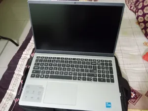 Laptop Dell Inspiron 15 8GB Intel Core i3 HDD+SSD 1T