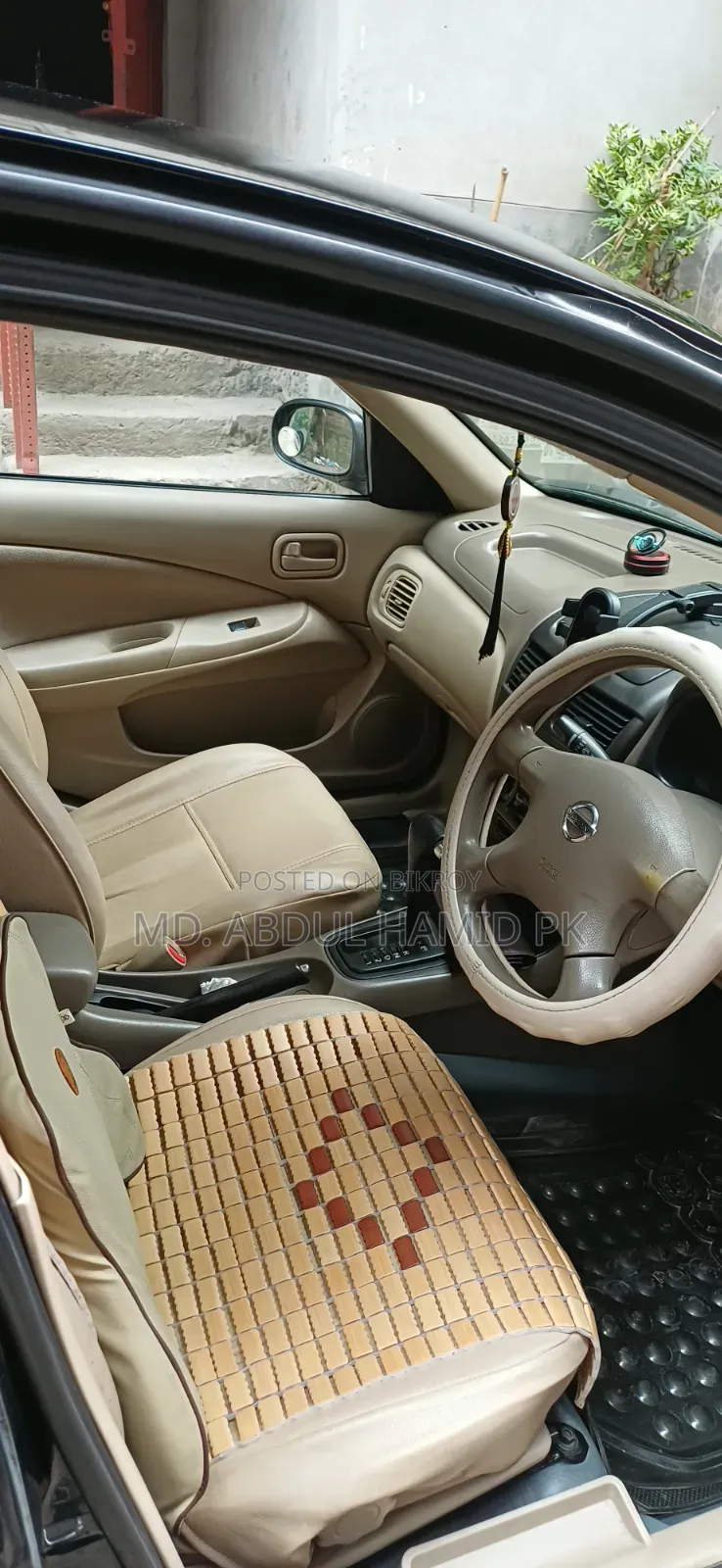 Nissan Sunny 2009 Black