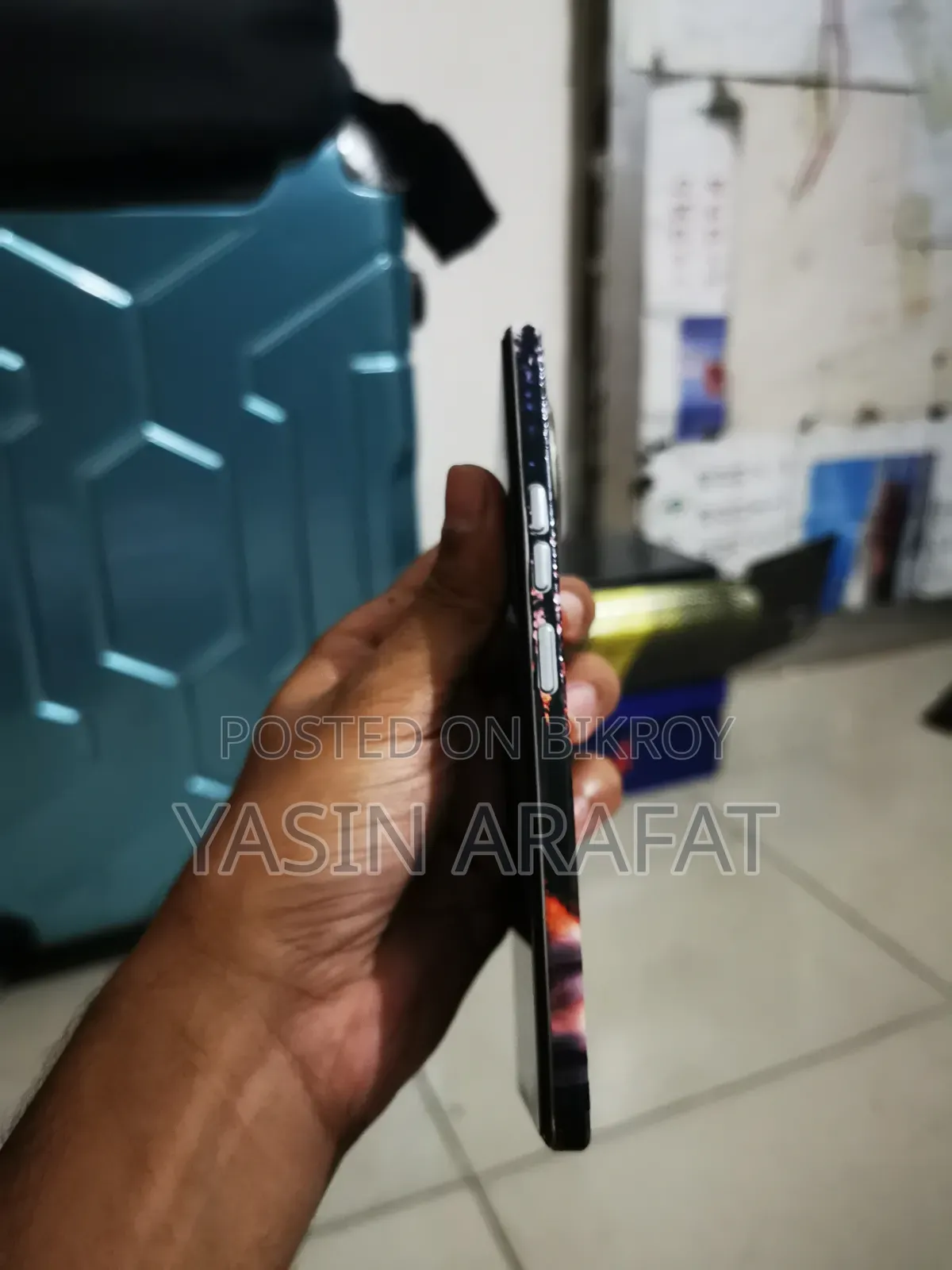 টেকনো ক্যামন ৩০ ২৫৬ জিবি গোল্ড