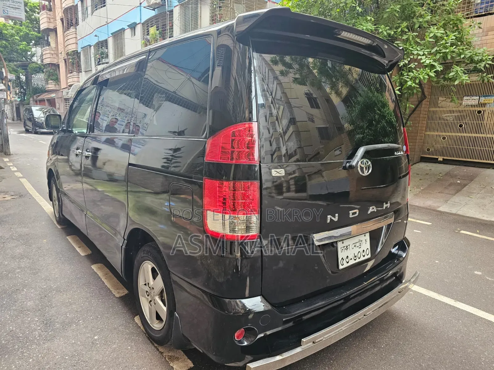 Toyota Noah 2006 Black