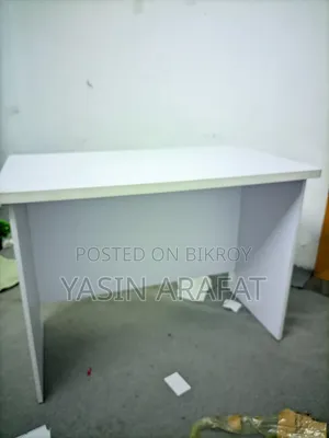কম্পিউটার টেবিল/ স্টাডি টেবিল