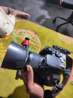 Canon Camaro Sell Post 700 D
