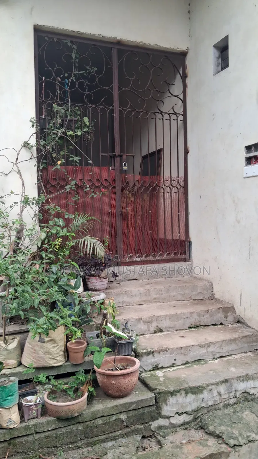 11-bedroom House in Two-story building, Khilkhet for Sale