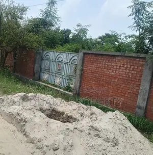 30ft Road 5 Katha Park South at Sector-11