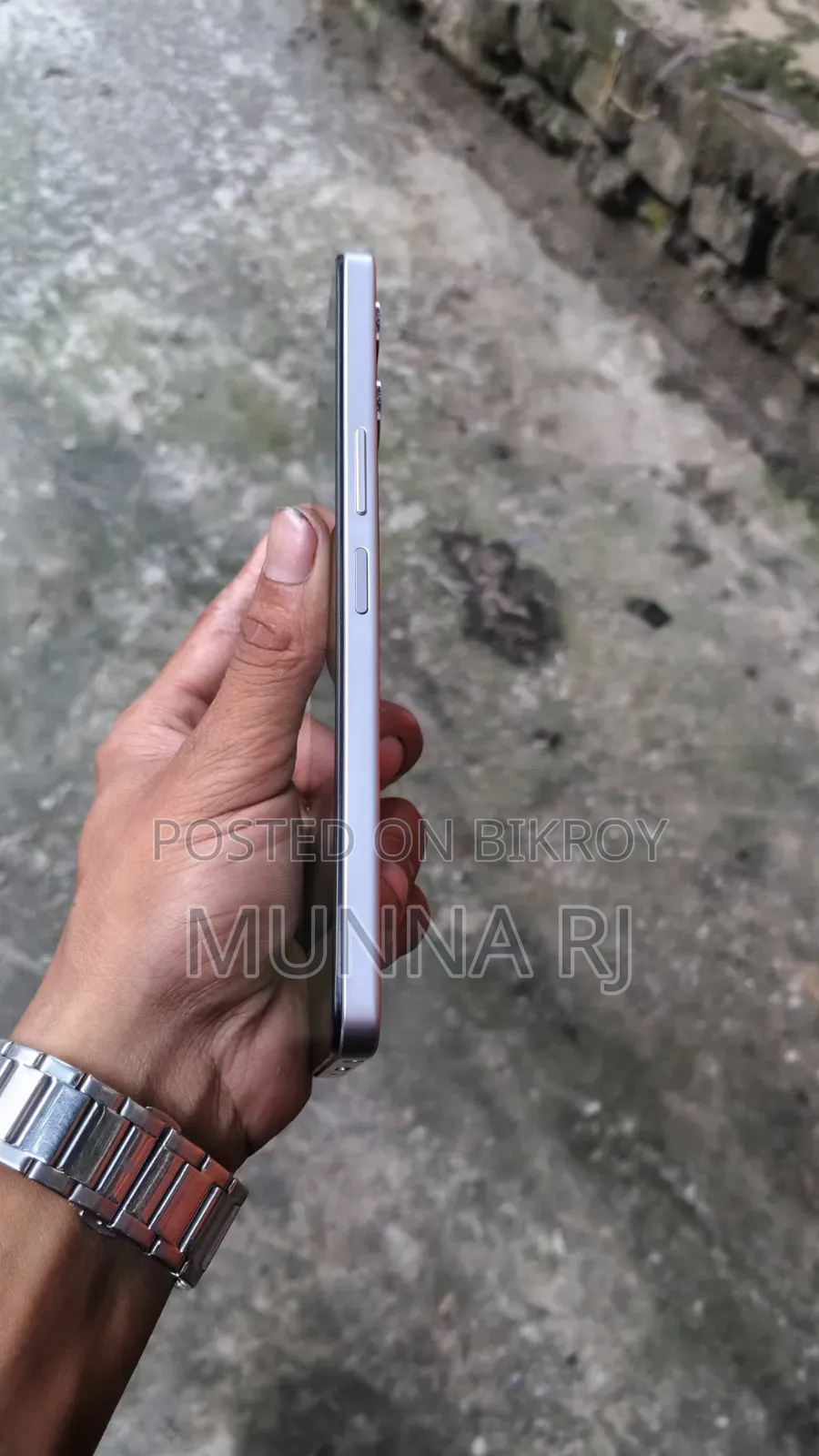Vivo Y04 128 GB Gold