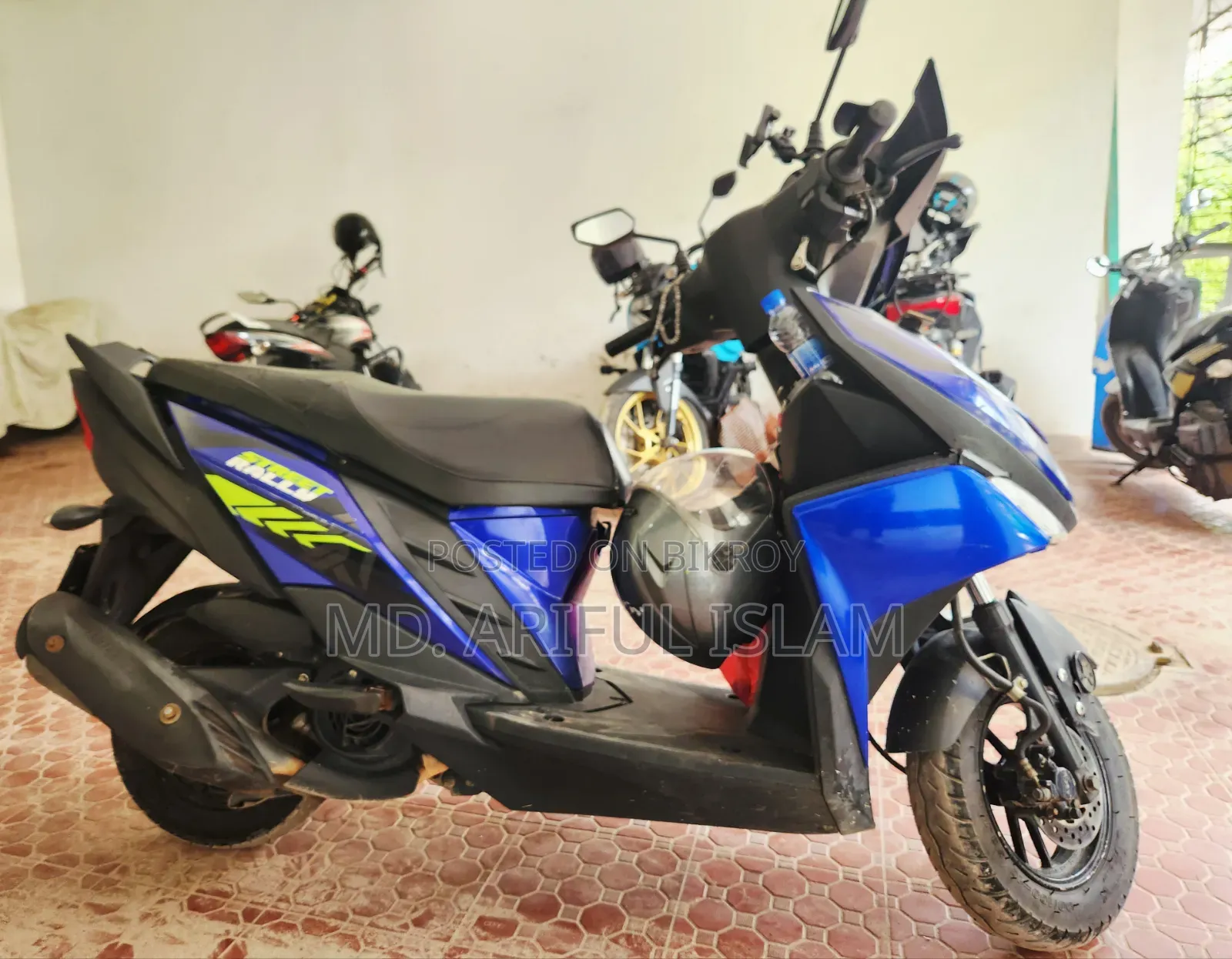 Yamaha 2021 Blue