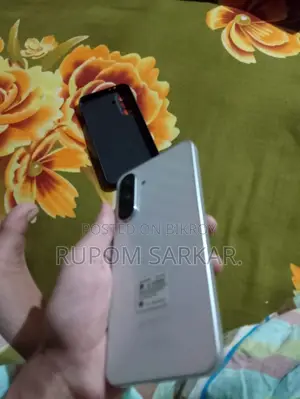 স্যামসাং গ্যালাক্সি এ৩৬ ১২৮ জিবি সাদা