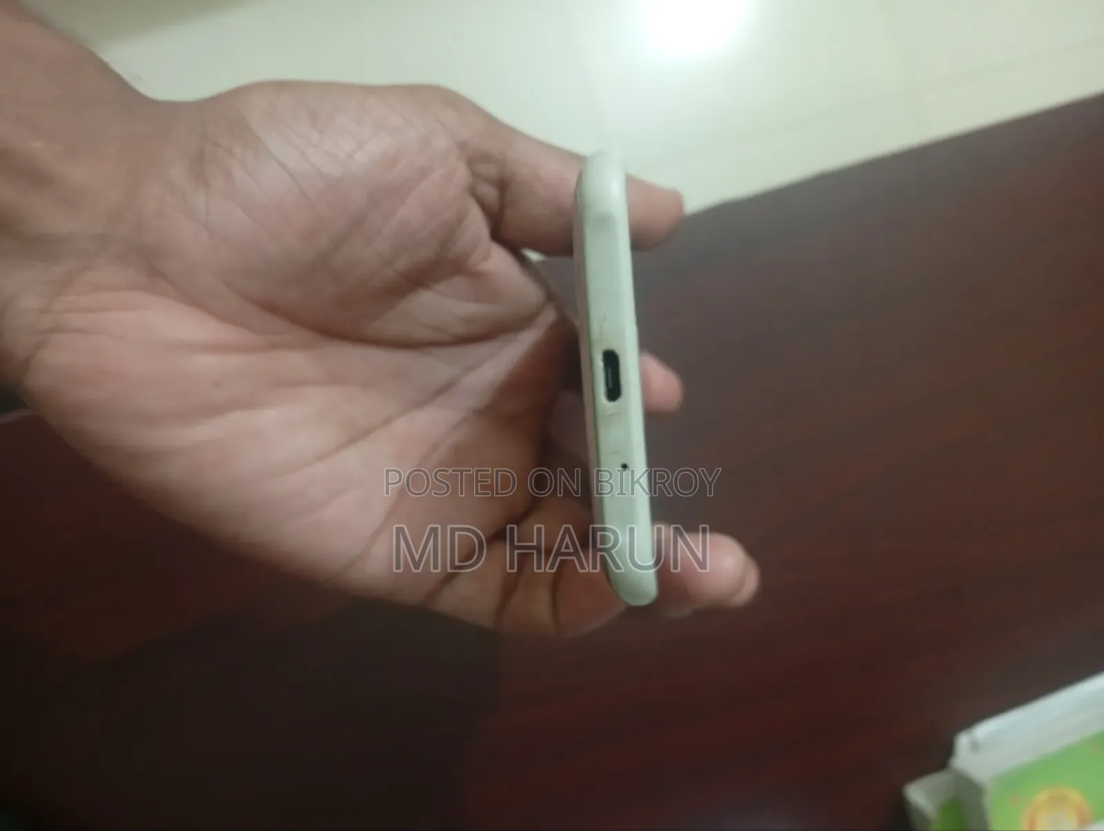 Samsung Galaxy J2 8 GB Gold