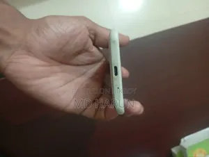 Samsung Galaxy J2 8 GB Gold