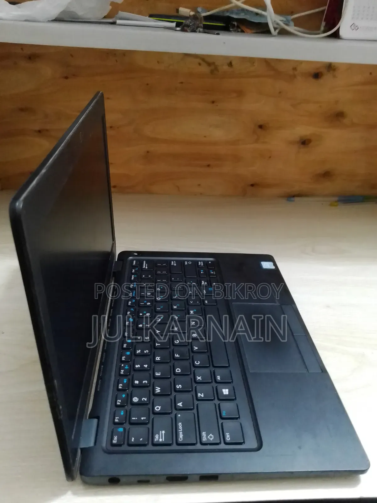 Laptop Dell Latitude 3350 4GB Intel Core i3 SSD 128GB