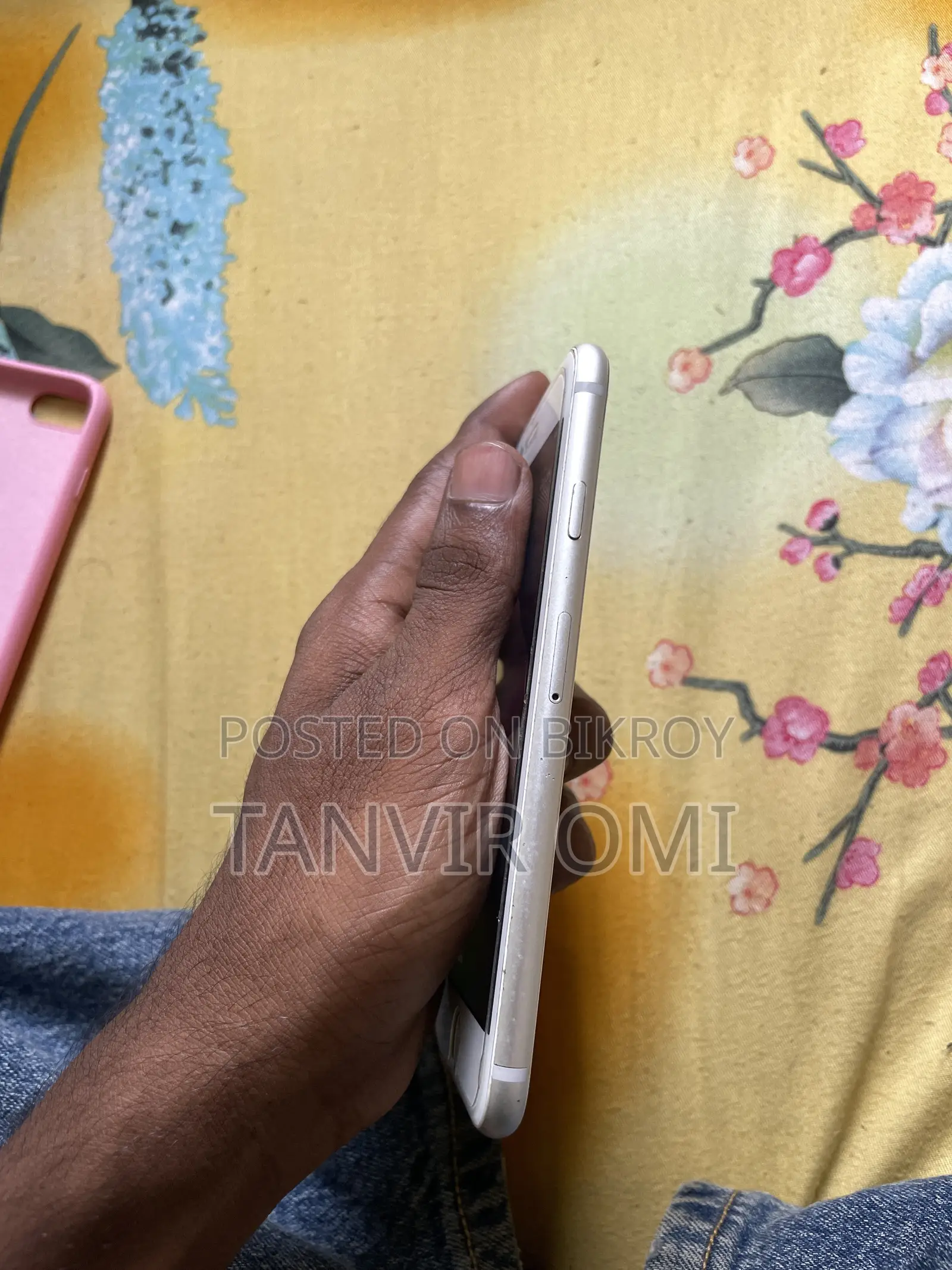 Apple iPhone 8 64 GB White