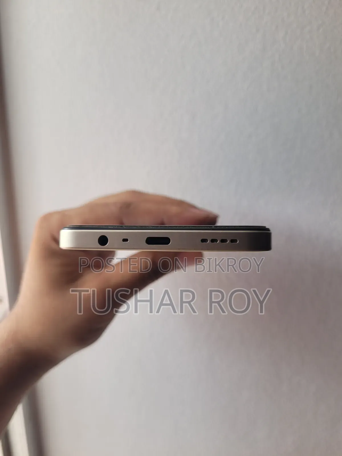 Realme 128 GB Gold