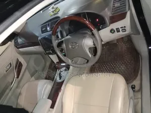 টয়োটা প্রিমিয়ো ২০১৩ কালো