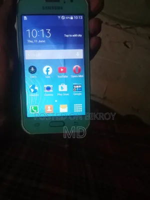 New Samsung Galaxy J1 Ace 4 GB