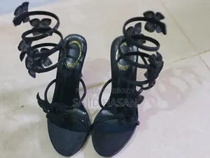 লেডিস জুতা