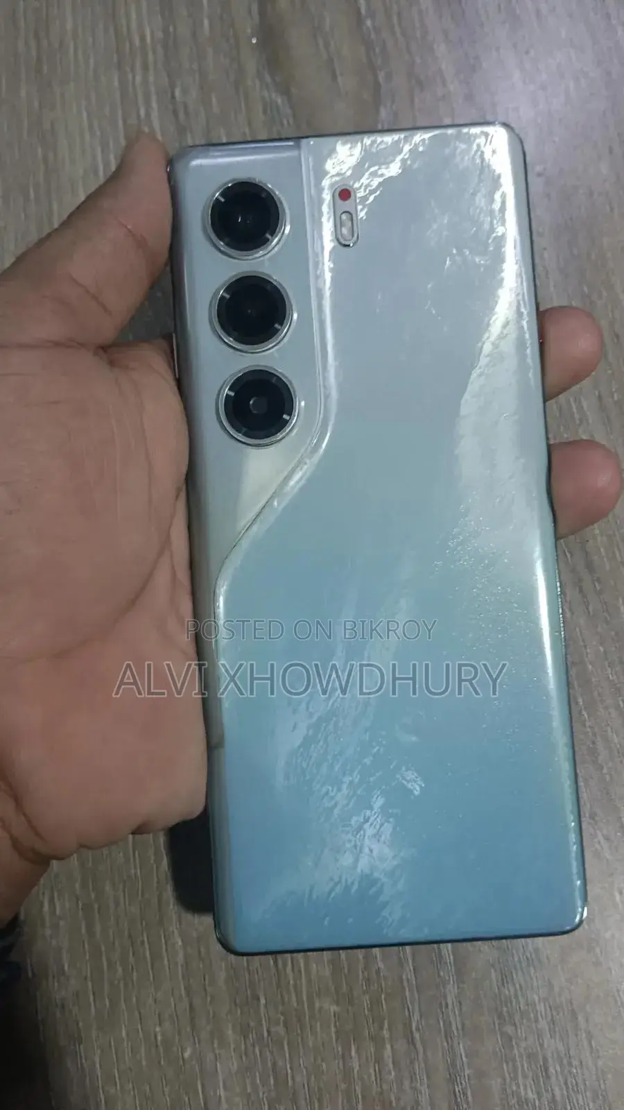 টেকনো ক্যামন ৪০ প্রো ৪জি ২৫৬ জিবি ব্রোঞ্জ