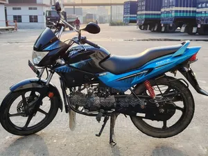 Hero Glamour 2018 Black
