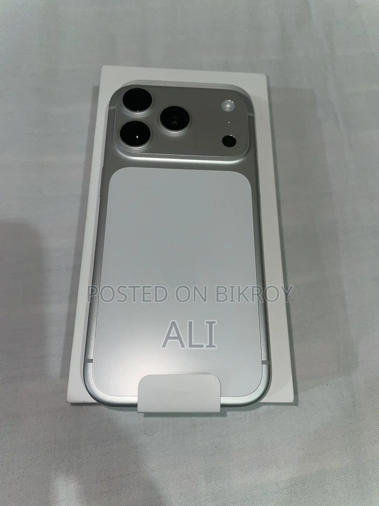 New Apple iPhone 17 Pro 256 GB Silver
