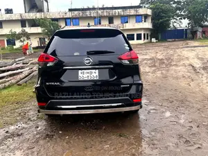 নিসান এক্স ট্রেইল ভাড়ার জন্য