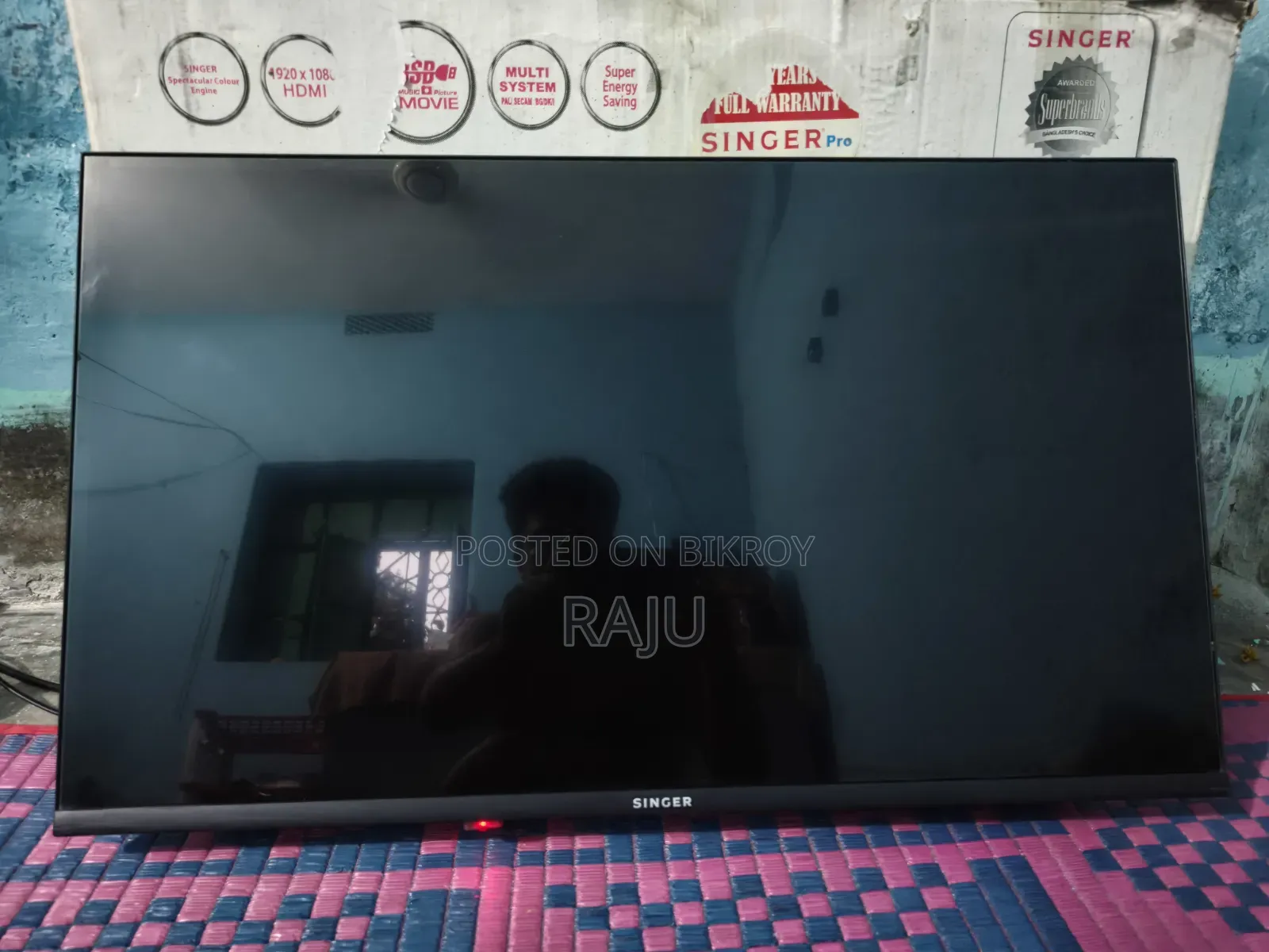 Singer 32-inch TV