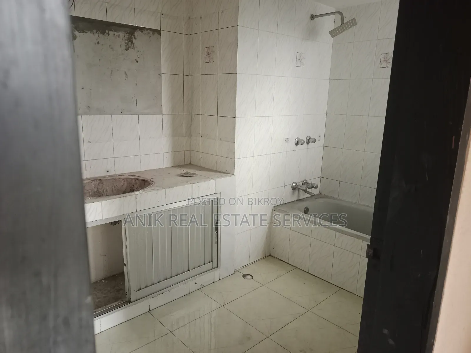 4-Bedroom Apartment in Anik Real Estate, Gulshan for Rent