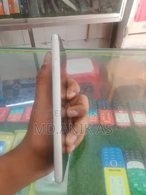 সনি এক্সপেরিয়া ১০ ৩ ১২৮ জিবি হোয়াইট