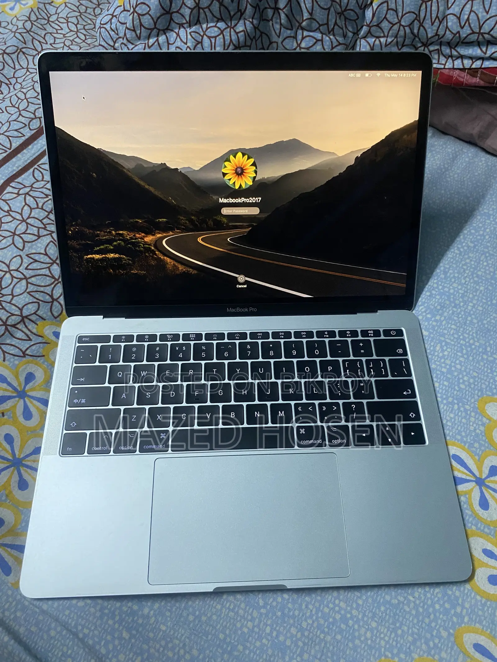 Laptop Apple MacBook Pro 2017 8GB Intel Core I5 SSD 256GB