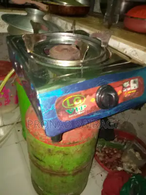 Lg গ্যাসের চুলা+ নাভানা গ্যাস সিলিন্ডার পাইপ রেগুলেটর সহ বিক্রি হবে