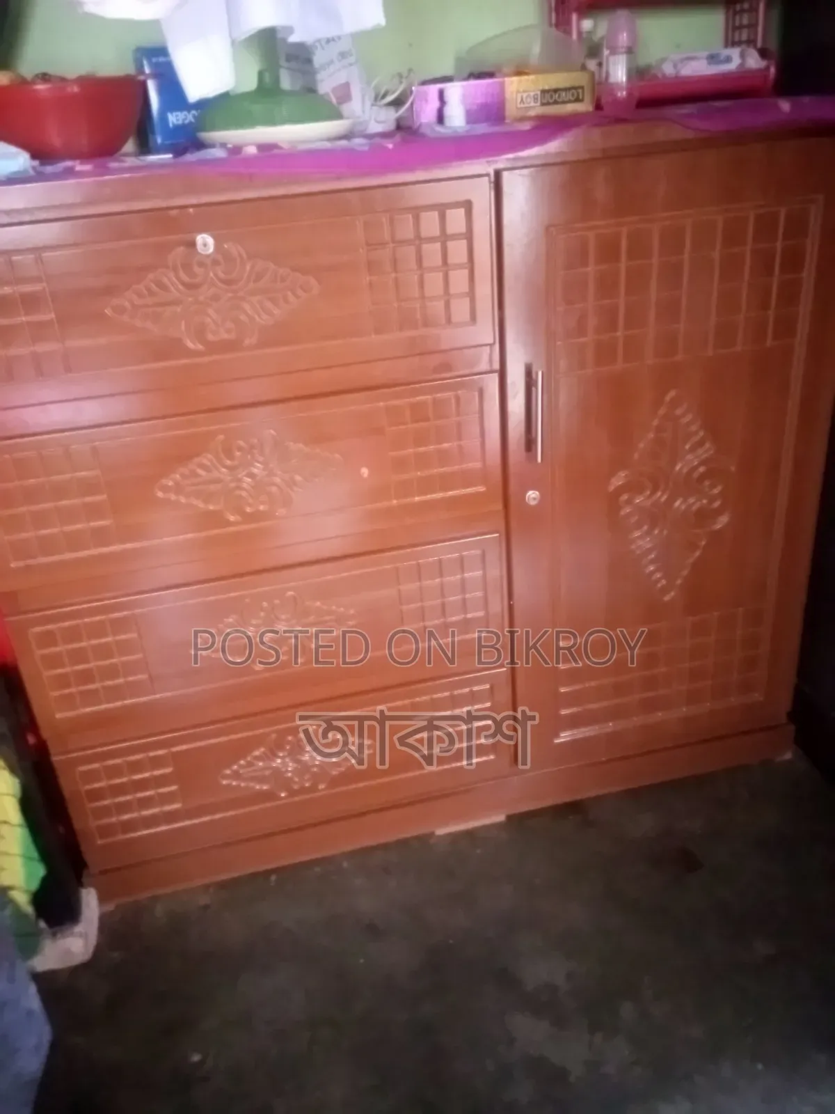 Wardrobe very good