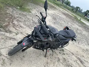Bajaj Pulsar N160 2023 Black