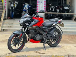 Bajaj Pulsar NS 160 2020 Red