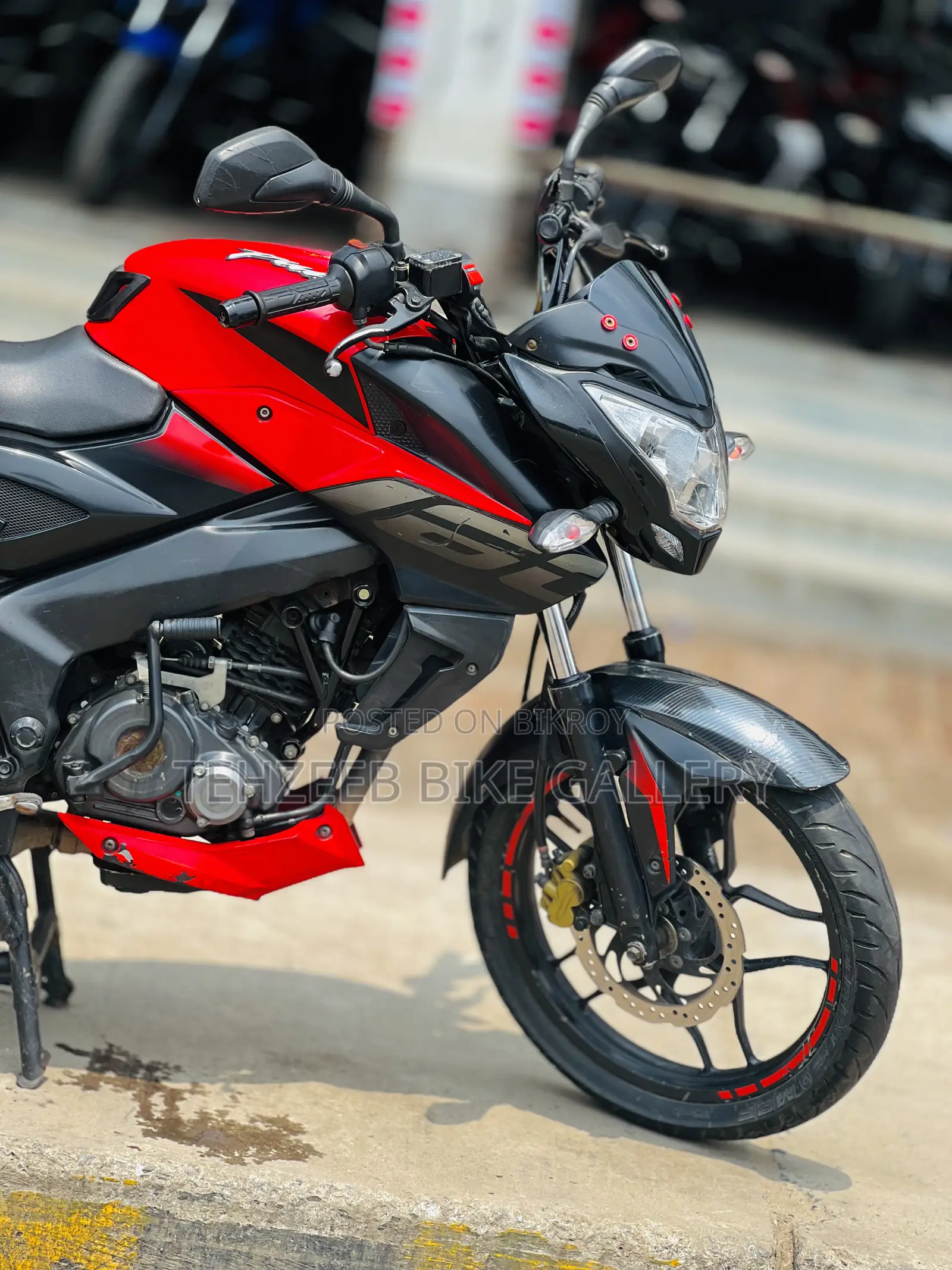 Bajaj Pulsar NS 160 2020 Red