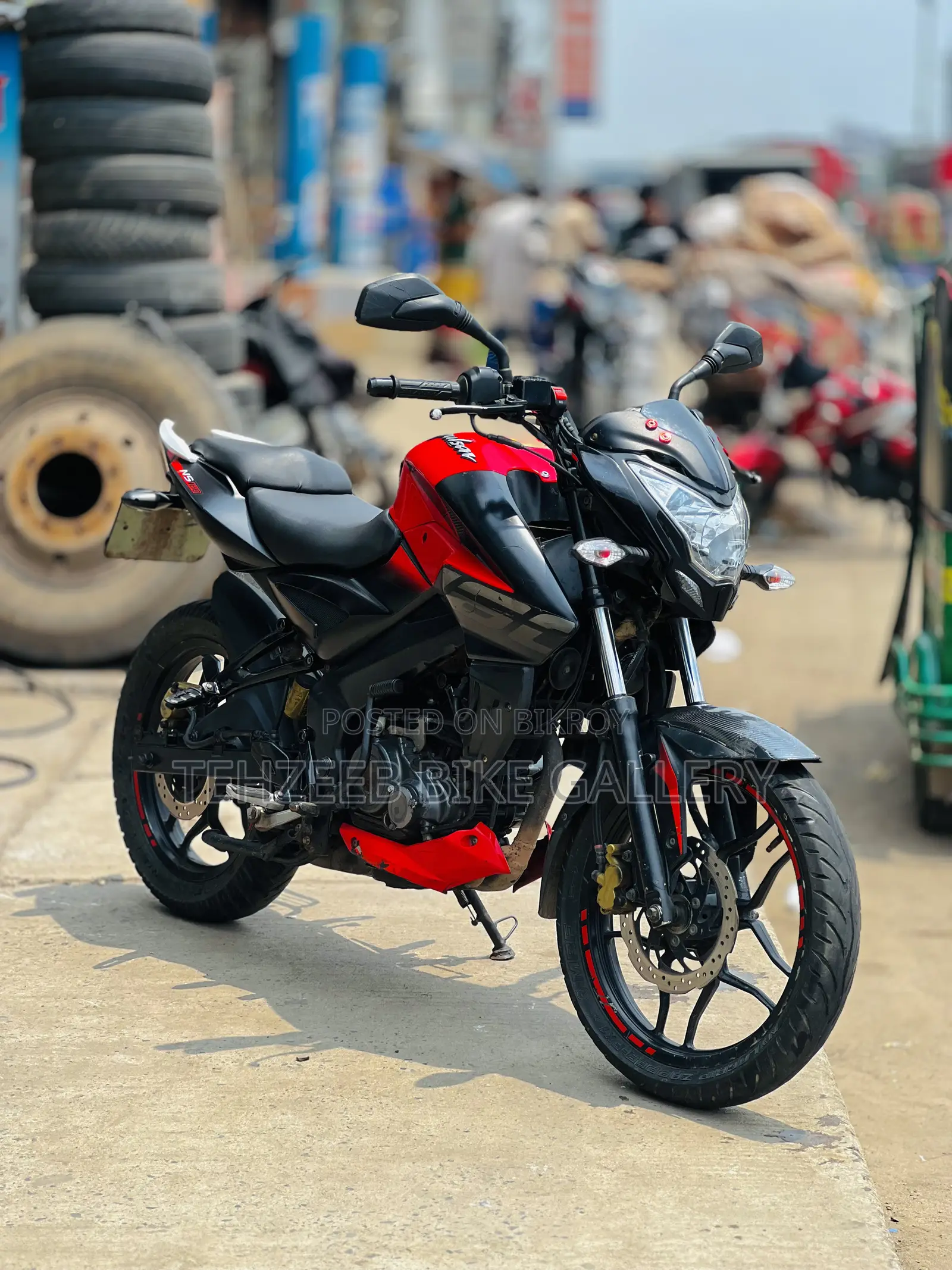 Bajaj Pulsar NS 160 2020 Red