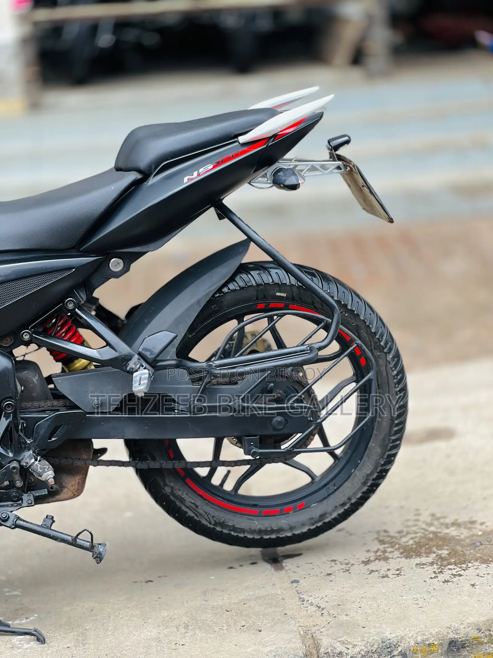 Bajaj Pulsar NS 160 2020 Red