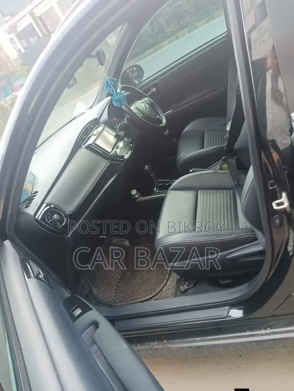 Toyota Corolla Fielder 2018 Black